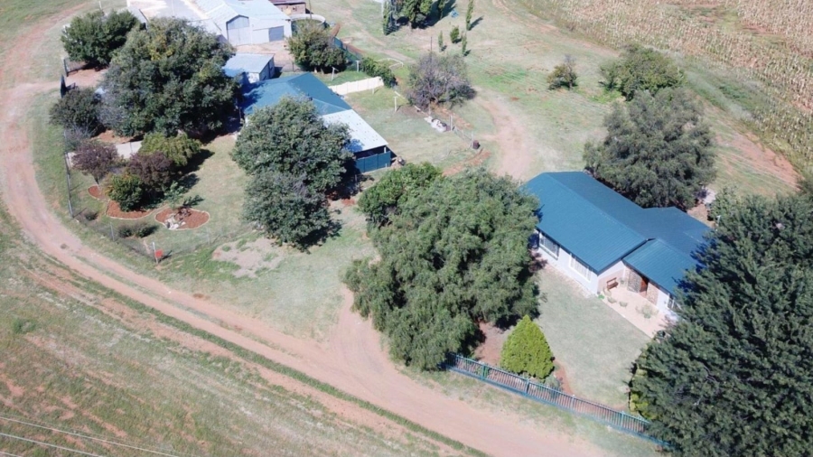 4 Bedroom Property for Sale in Bloemfontein Rural Free State